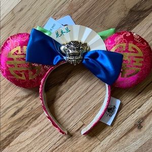 Mulan Minnie ears
